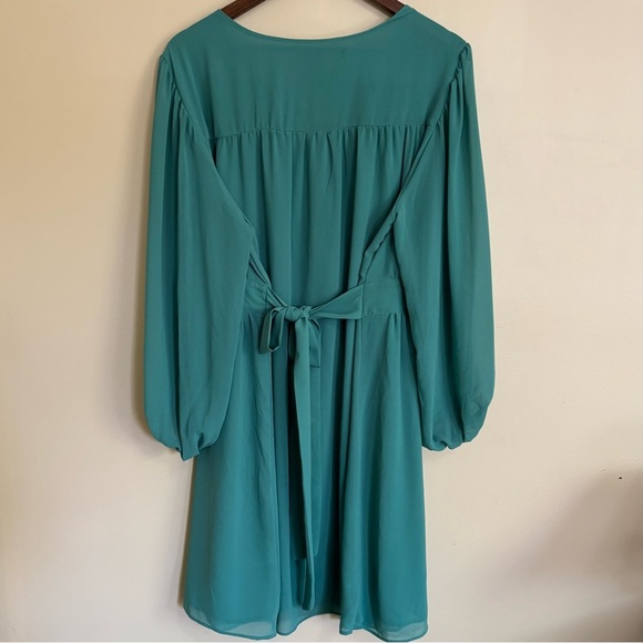 H&M| Vibrant Green Sheer Long Sleeve V-Neck Tie Back Party Dress Sz XL - Picture 3 of 6